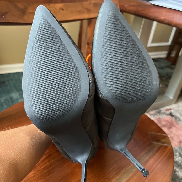 Steve Madden Cloak Camouflage Pointy Toe Pull-On Boots - Picture 8 of 11